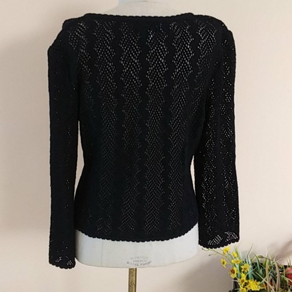 St. John Top - Picture 3 of 7